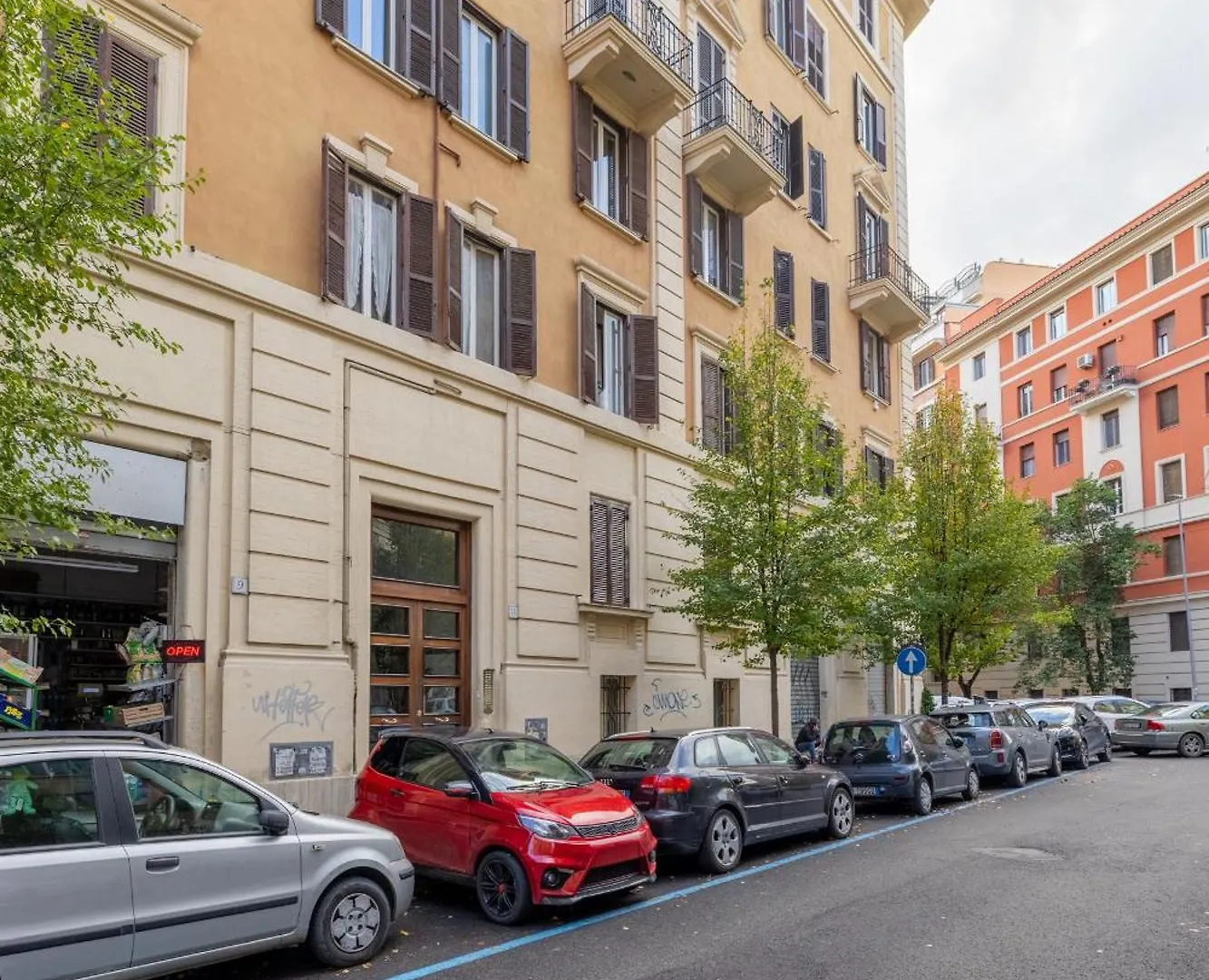 Design Apartment In Prati Rome